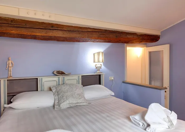 Casper By Mamo Daire *